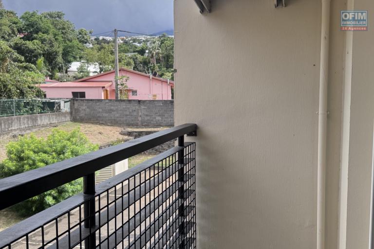 A louer très bel appartement F3 sur la résidence COQUELICOTS 4 à Sainte Clotilde.