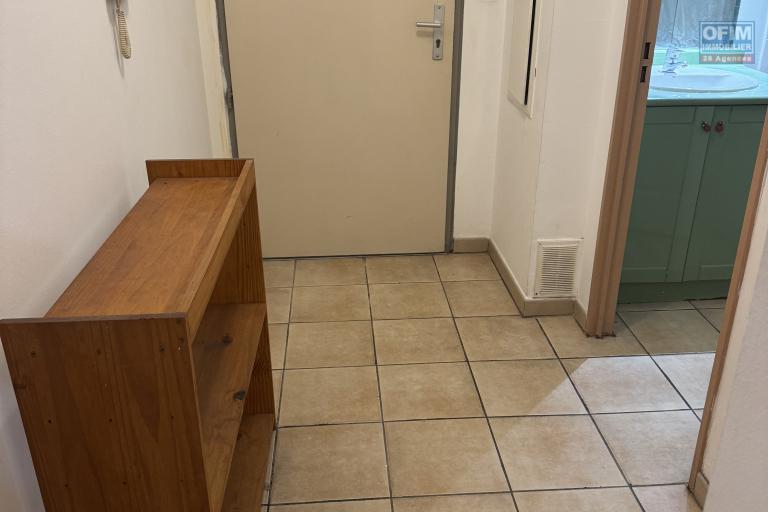 A louer joli appartement F2 MEUBLE au centre ville du Tampon