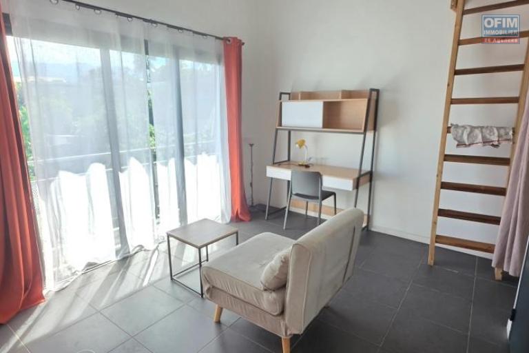 A louer studios neufs pour étudiants, MEUBLE, EQUIPE ET AMENAGE, Haut de gamme le Tampon centre ville