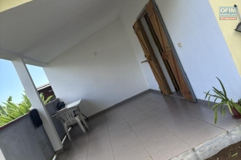 A LOUER Maison de type F2 sur SAINT-GILLES LES HAUTS à 700 euros!!