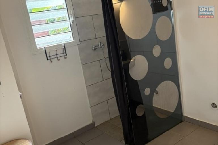A LOUER Maison de type F2 sur SAINT-GILLES LES HAUTS à 700 euros!!