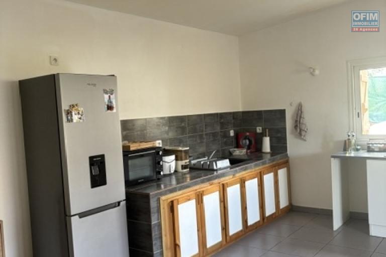 A LOUER Maison de type F2 sur SAINT-GILLES LES HAUTS à 700 euros!!