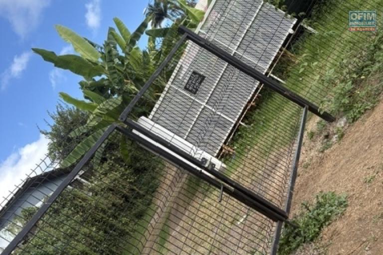 A LOUER Maison de type F2 sur SAINT-GILLES LES HAUTS à 700 euros!!