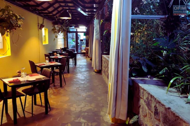 A VENDRE | Fonds de commerce d'un restaurant unique au centre ville du Tampon à 199 900€