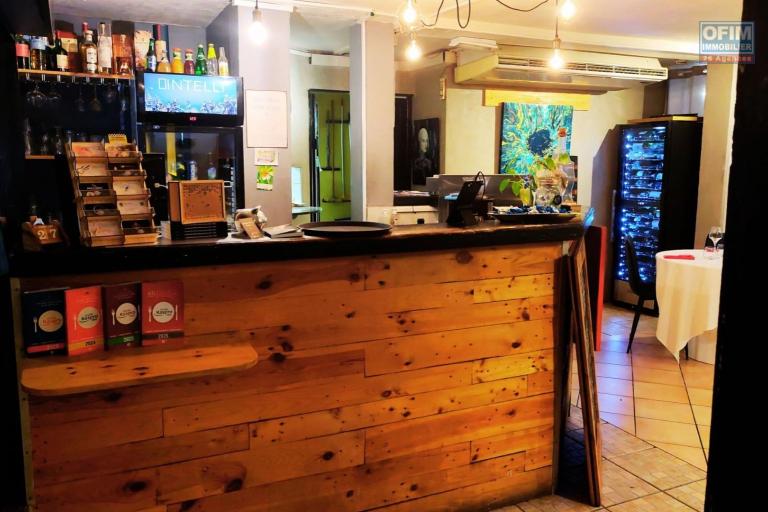 A VENDRE | Fonds de commerce d'un restaurant unique au centre ville du Tampon à 199 900€