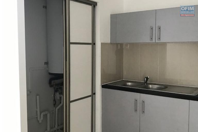 A Vendre ce beau F3 d'une surface de 62.96m2 sur la résidence PALMEA à Sainte Clotilde.