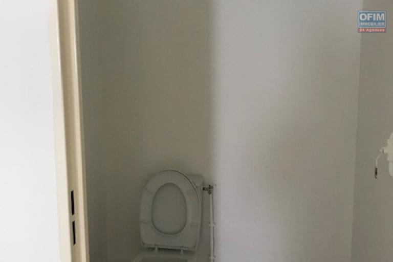 A Vendre ce beau F3 d'une surface de 62.96m2 sur la résidence PALMEA à Sainte Clotilde.