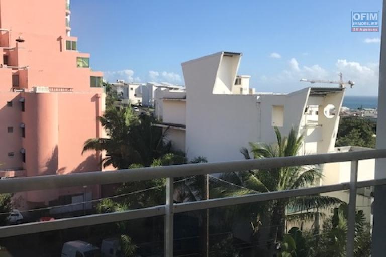 A louer appartement F1 sur la résidence PROXIMA à Sainte Clotilde.