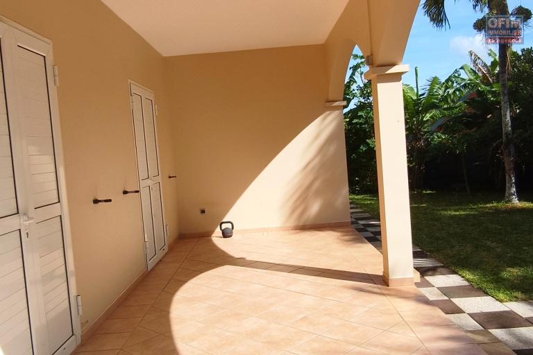 Villa F4/F5 de 150 m2 à étage