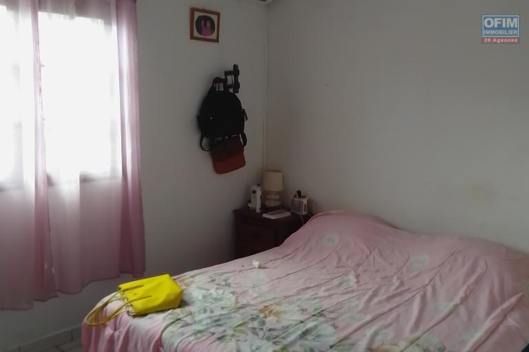 VILLA F6 en duplex avec une dépendance de 40 m2 environ