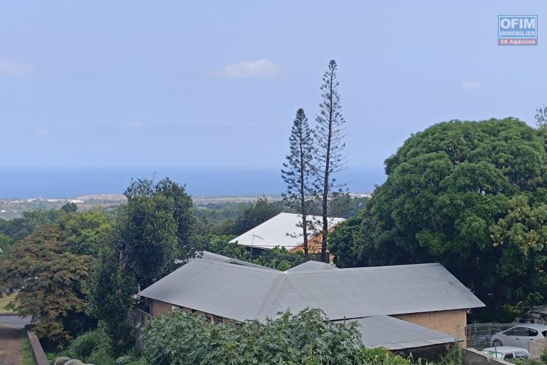Villa 3 chambres en duplex dans résidence avec vue mer Ravine des Cabris