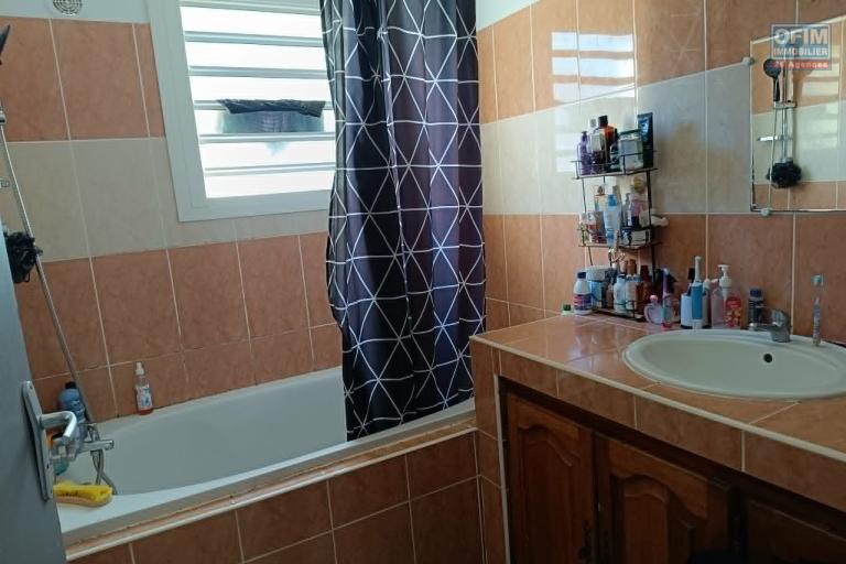 Appartement 3 chambres avec jardin de 200 m2 &agrave; la Ravine des Cabris