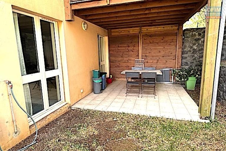 A louer beau T3 meublé avec varangue et jardin dans la residence Les Huppes de bourbon à La Montagne