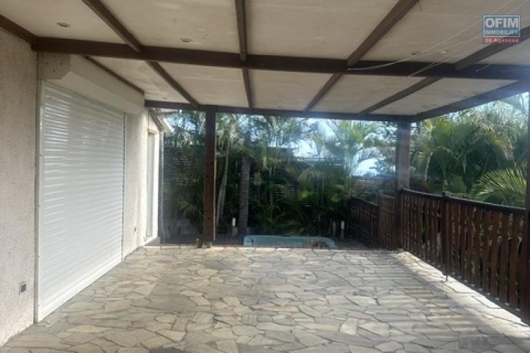 Villa F4 avec un studio