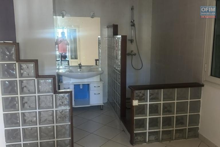 Villa F4 avec un studio