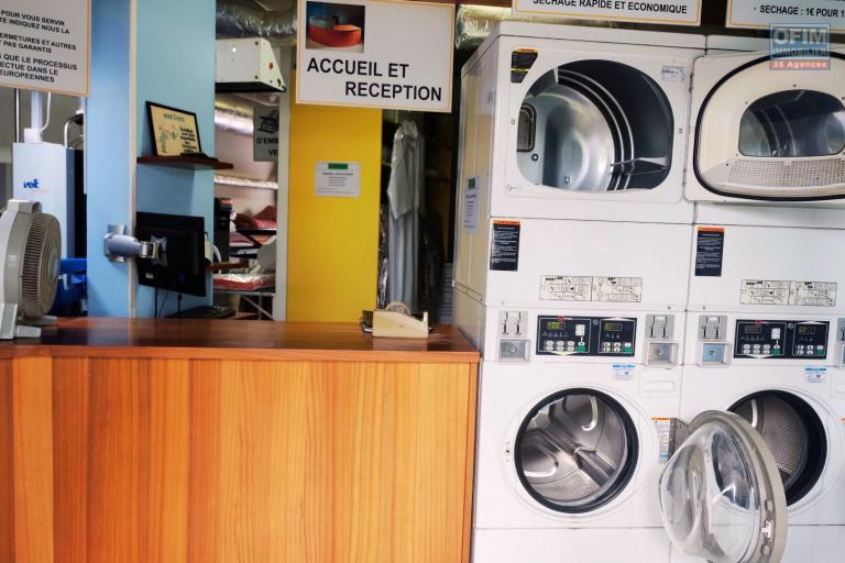 A VEDRE | Pressing & Laverie &ndash; Une activit&eacute; essentielle avec client&egrave;le fid&egrave;le &agrave; Saint-Gilles les Bains | 58 500&euro;