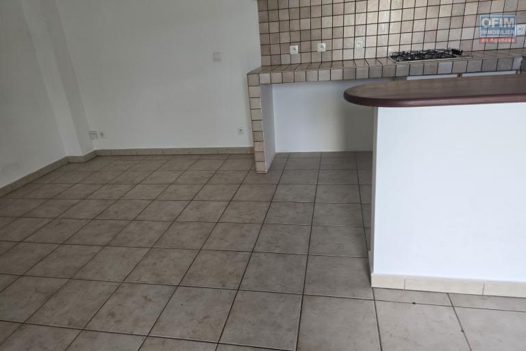 À VENDRE à Saint-André duplex F3 de 60m2