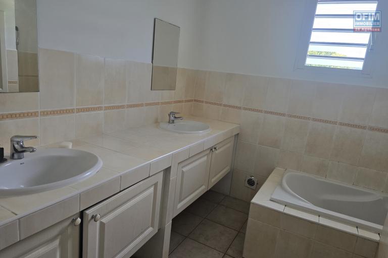 À VENDRE à Saint-André duplex F3 de 60m2