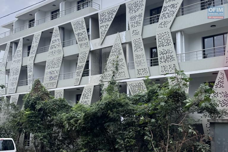 A louer bel appartement NEUF de type F2 sur la résidence ARTY à Sainte Clotilde LA BRETAGNE