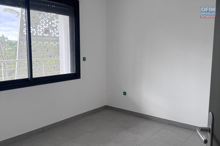 A louer bel appartement NEUF de type F2 sur la résidence ARTY à Sainte Clotilde LA BRETAGNE