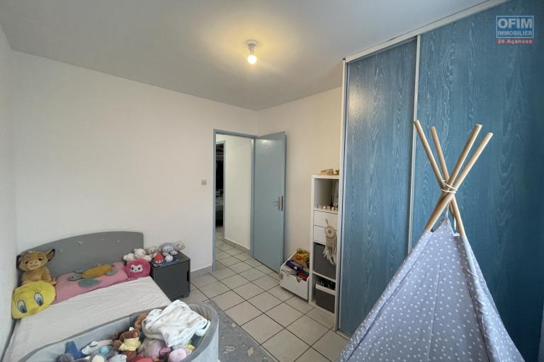 À VENDRE T3 DUPLEX EN REZ DE CHAUSSEE 69 M2 BOUCAN CANOT RÉSIDENCE ODYSSEAN - Chambre 1