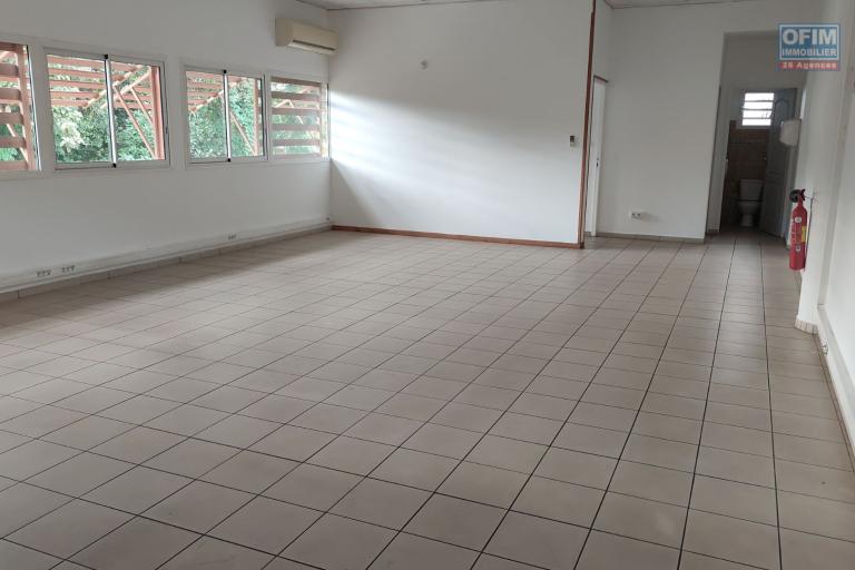 À LOUER – Local commercial ou professionnel de 70 m² à Trois Mares - Le Tampon