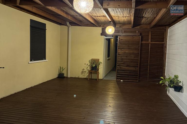 &Agrave; LOUER &ndash; Magnifique Villa F5 avec Piscine &agrave; Saint-Louis es prestations.