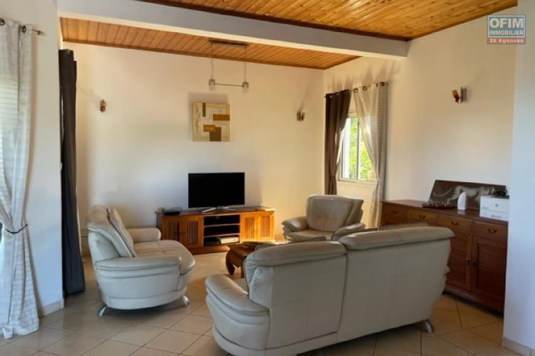 Une jolie villa meublée et arborée à Bassin Martin St Pierre île de la Réunion