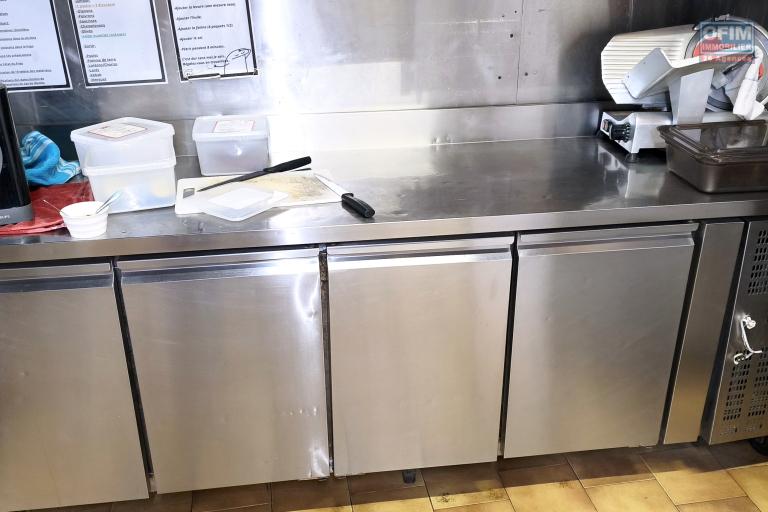 A vendre fonds de commerce PIZZERIA, REPAS, centre-viile Petite-Ile