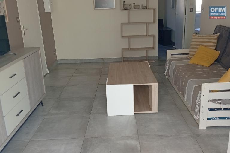 A LOUER APPARTEMENT T3 MEUBLE PROCHE LAGON A L ERMITAGE LES BAINS