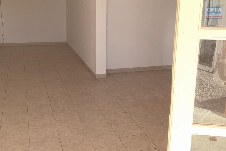 A louer une maison duplex F5 a bagatelle Saint - Suzanne rénové a neuf