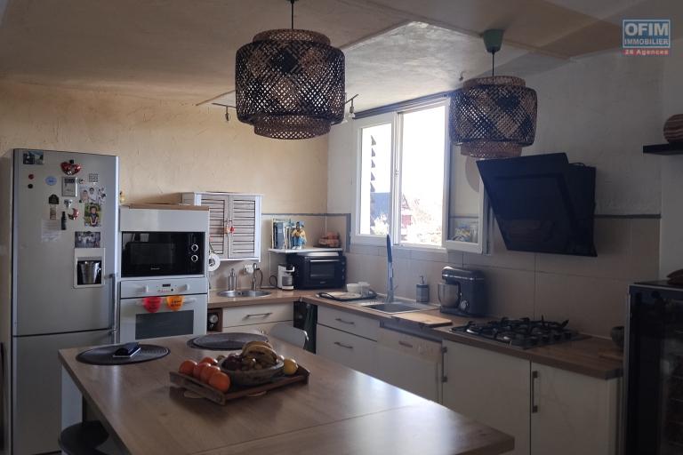 A vendre - Boucan - T3 Varangue vue mer + Studio ind&eacute;pendant - 578947 euros