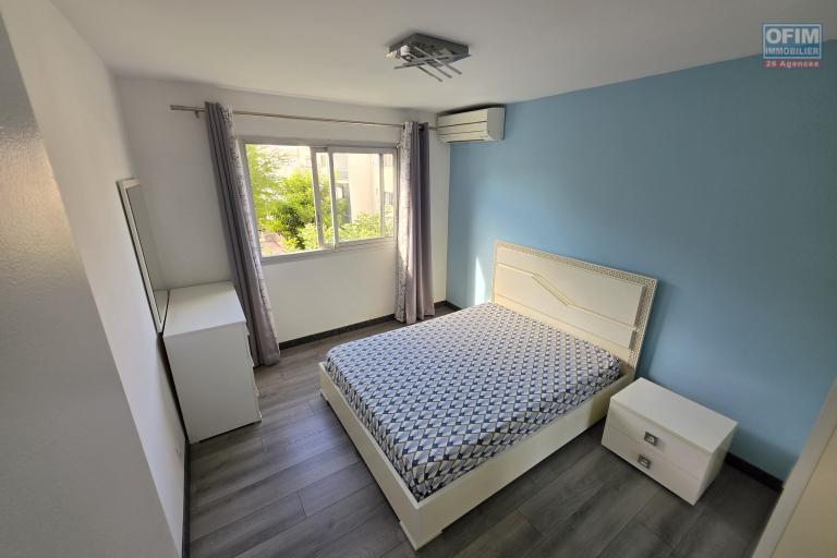 Superbe appartement T5 duplex de 124m2 entièrement refait à neuf et vendu meublé.