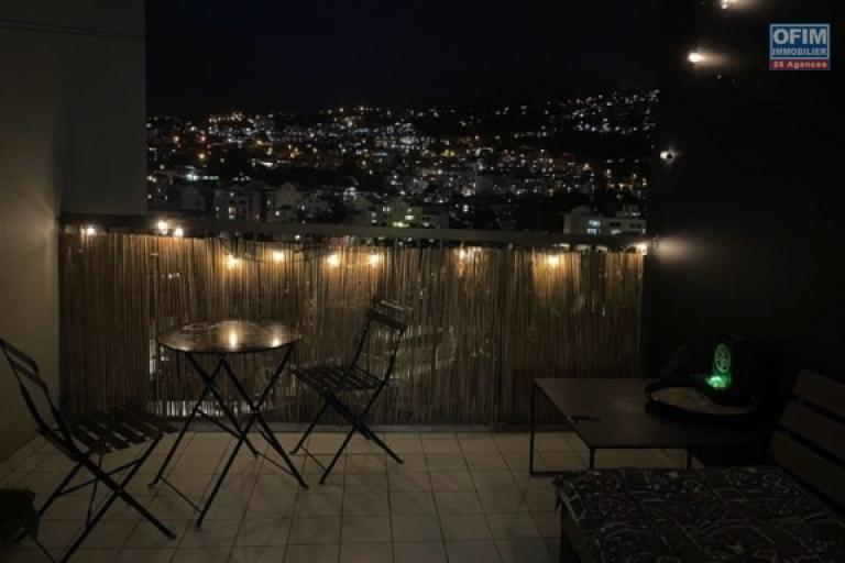 bel appartement meublé situé dans la Résidence Carrécube, 1 chambre, balcon, vue dégagée