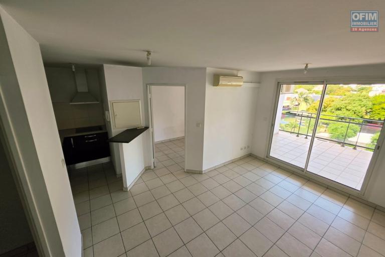 A vendre un appartement T2 de 45m2 dans la résidence Les Flamboyant Saint-Denis ville REUNION