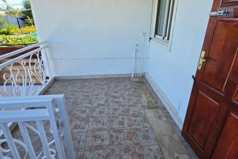 A louer joli appartement /maison F3 entièrement rénové le Tampon proche centre ville