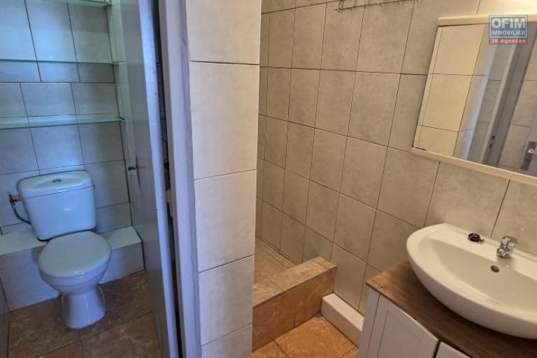 A louer joli appartement /maison F3 entièrement rénové le Tampon proche centre ville
