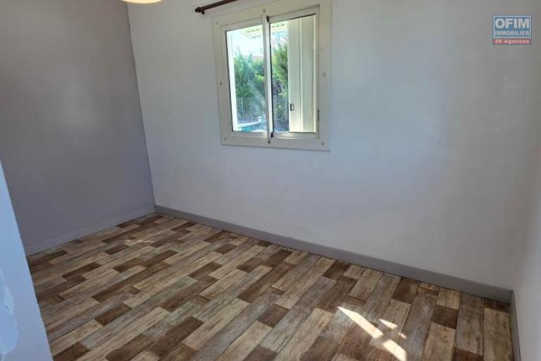 A louer joli appartement /maison F3 entièrement rénové le Tampon proche centre ville