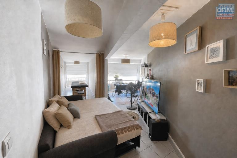 Saint-Gilles-les-Bains – Ensemble immobilier T2 + espace aménagé indépendan...