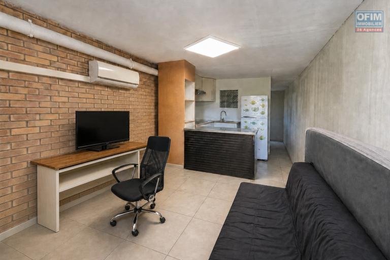 Saint-Gilles-les-Bains – Ensemble immobilier T2 + espace aménagé indépendant