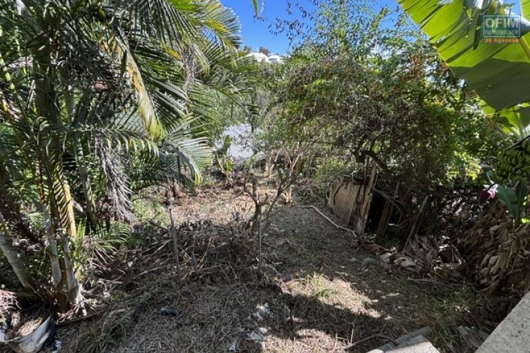 En vente maison T3/4 à réhabiliter à l'entrée de La Montagne avec un local avec revenus locatifs