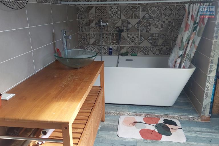 A louer appartement T4 en Triplex sur Piton St Leu proche des Avirons
