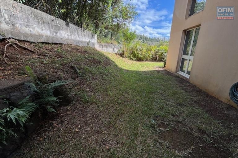Beau T3 à louer en rez de jardin dans la résidence Les huppes de bourbon, à La Montagne