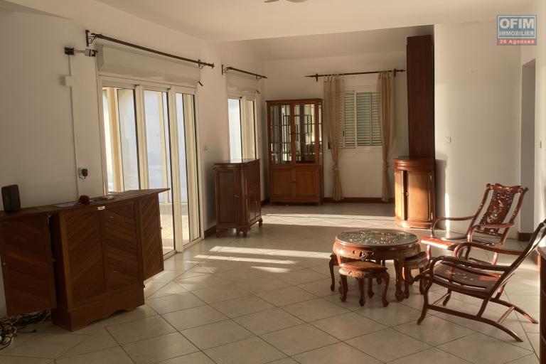A vendre Villa d'exception avec vue sur oc&eacute;an Quartier Boeuf-Mort LA POSSESSION