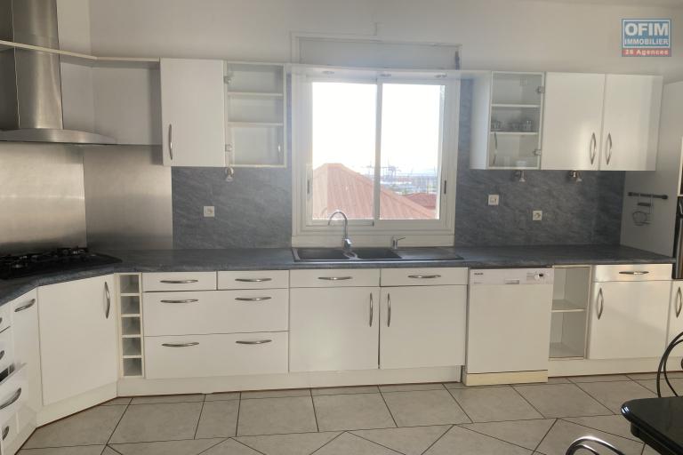 A vendre Villa d'exception avec vue sur oc&eacute;an Quartier Boeuf-Mort LA POSSESSION