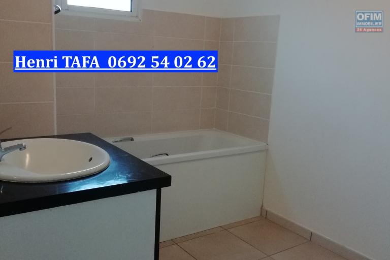 A louer un appartement T2 de 62 m2 à St-Joseph avec jardin