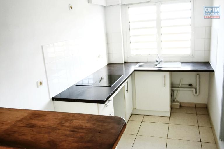 A vendre bel appartement T2 de 54,65 m2 avec vue mer et montagne à Saint-Joseph