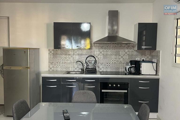 Un charmant studio meubl&eacute; de 37 m2 environ &agrave; La Ligne Des Bambous - Saint Pierre