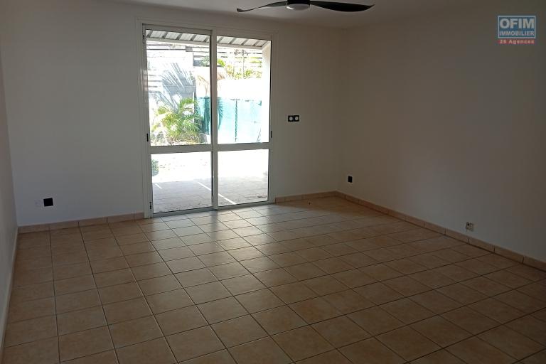 A LOUER APPARTEMENT T2 EN REZ DE JARDIN DE 60 M2 A LA SALINE LES BAINS