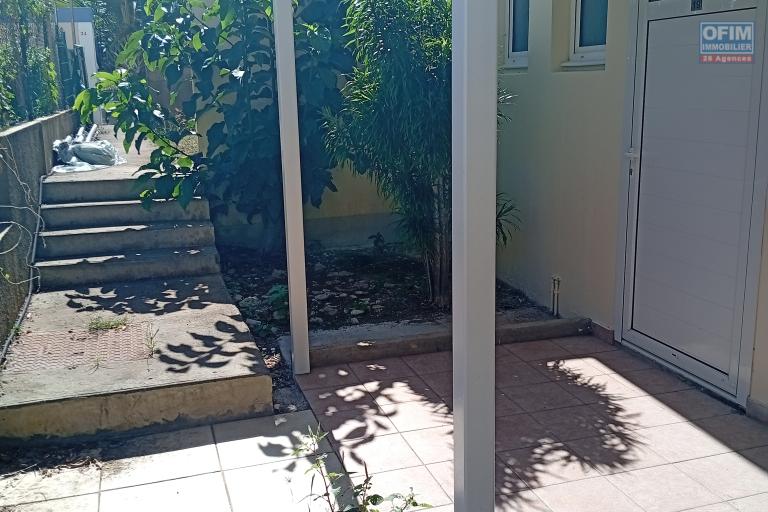 A LOUER APPARTEMENT T2 EN REZ DE JARDIN DE 60 M2 A LA SALINE LES BAINS